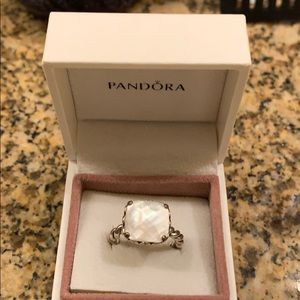 Pandora Ring